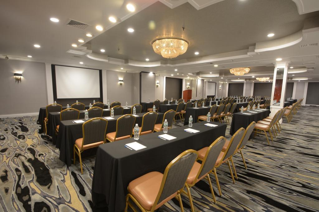 Adria Hotel And Conference Center New York Buitenkant foto