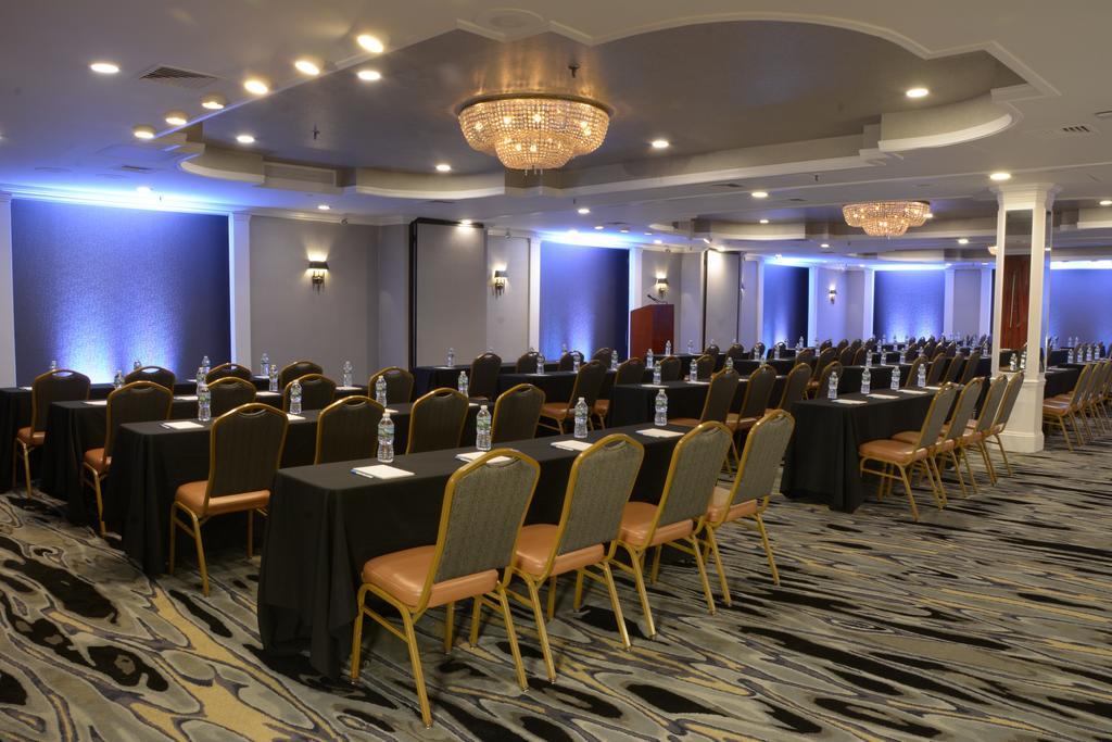 Adria Hotel And Conference Center New York Buitenkant foto